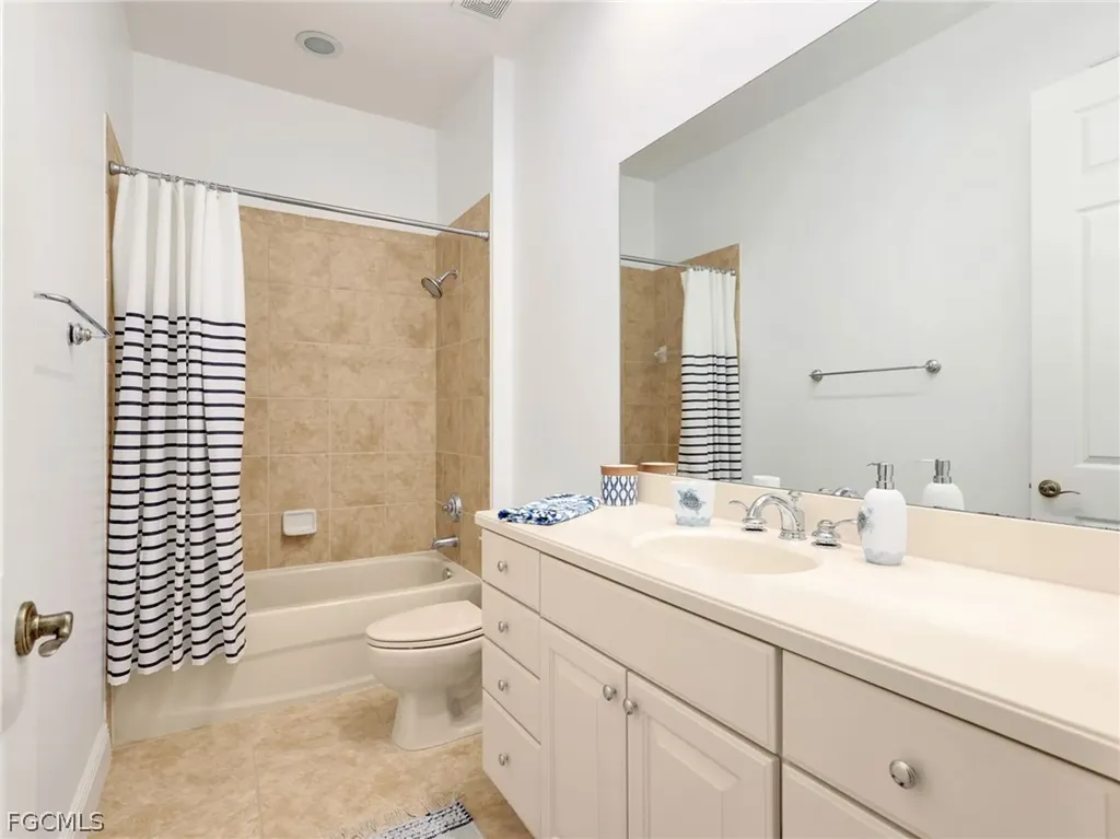 6422 Legacy Circle Naples FL 34113