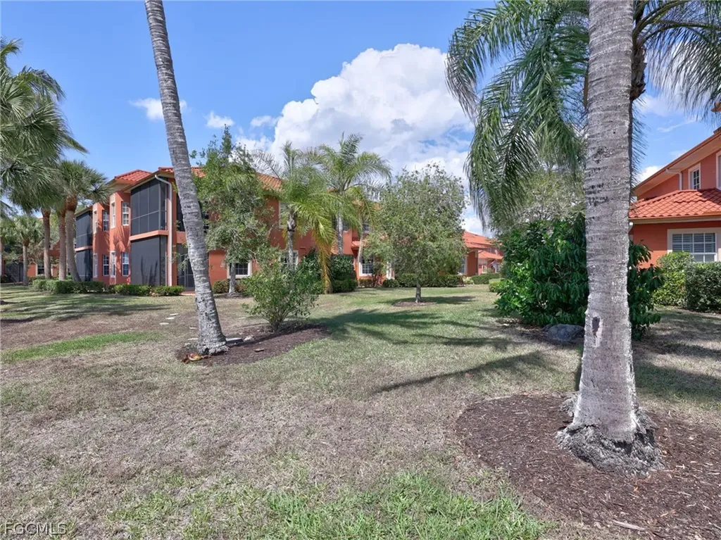 6422 Legacy Circle Naples FL 34113
