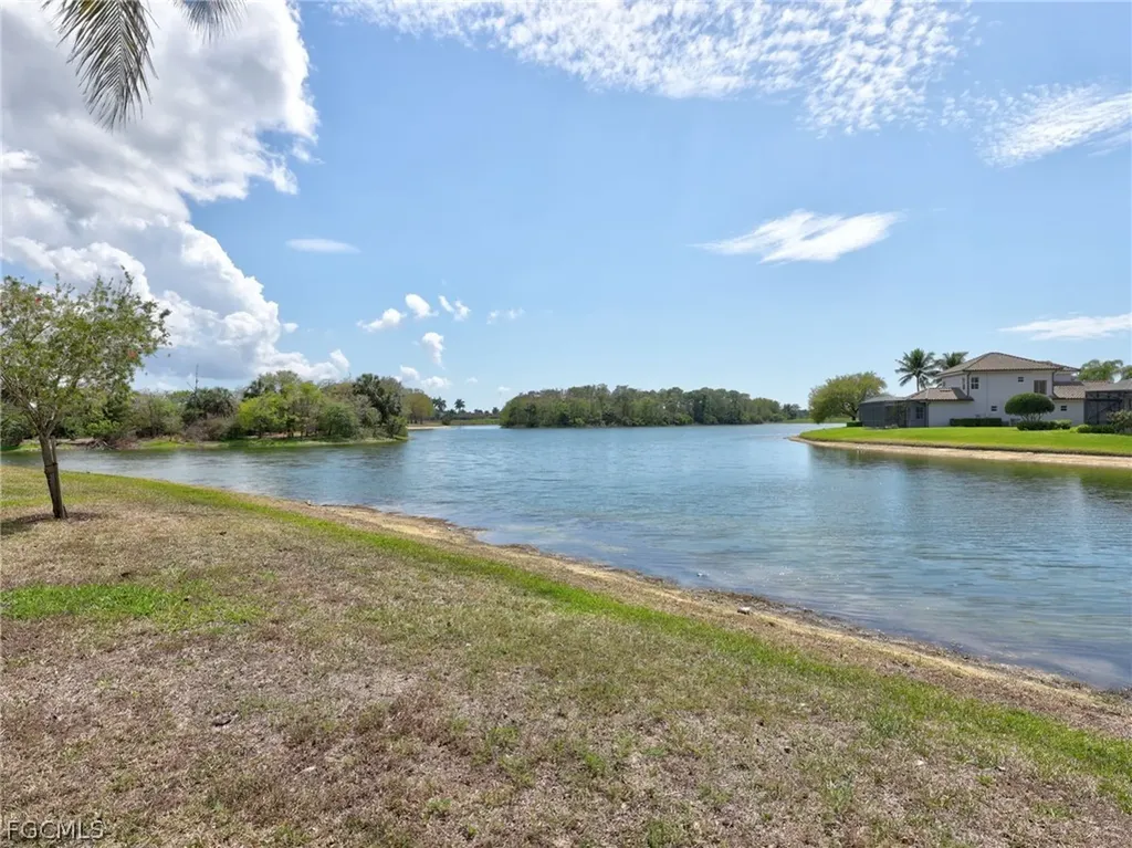6422 Legacy Circle Naples FL 34113
