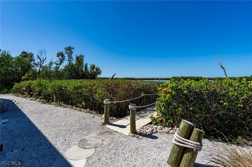 5427 Osprey Court Sanibel FL 33957