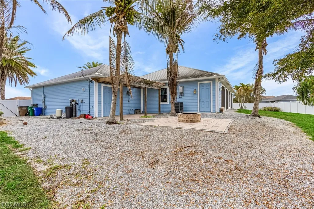4438 NE 11th Place Cape Coral FL 33909