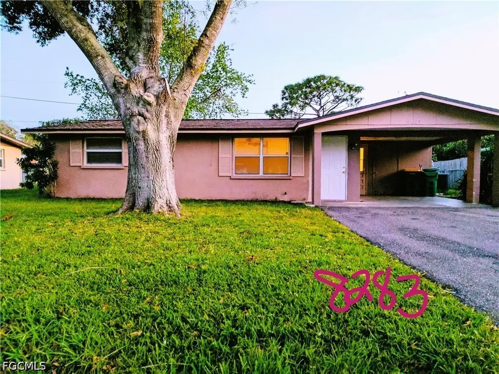 8283 Pelican Road Englewood FL 34224