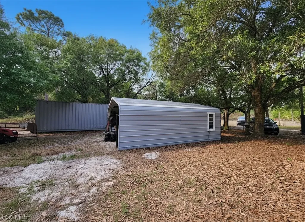 501 Wildwood Avenue Clewiston FL 33440