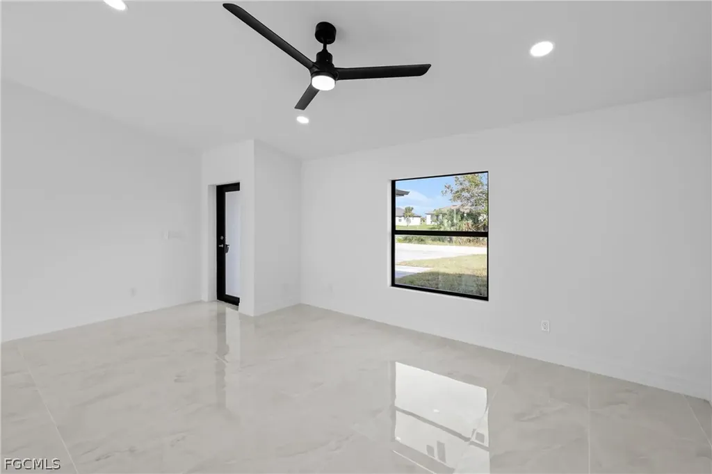 1923 NE 33rd Street Cape Coral FL 33909