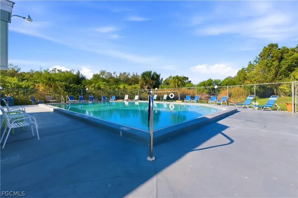 7008 Constitution Boulevard Fort Myers FL 33967