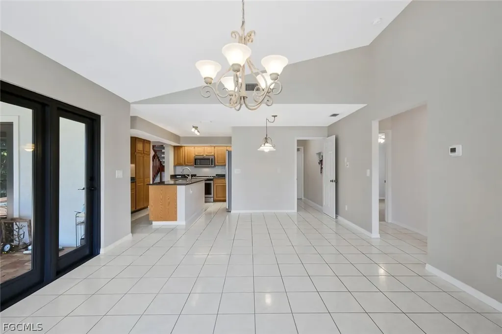 1904 SE 36th Terrace Cape Coral FL 33904