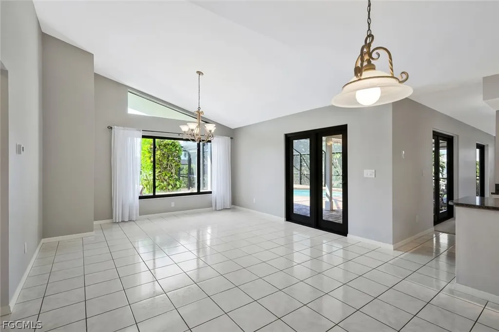 1904 SE 36th Terrace Cape Coral FL 33904