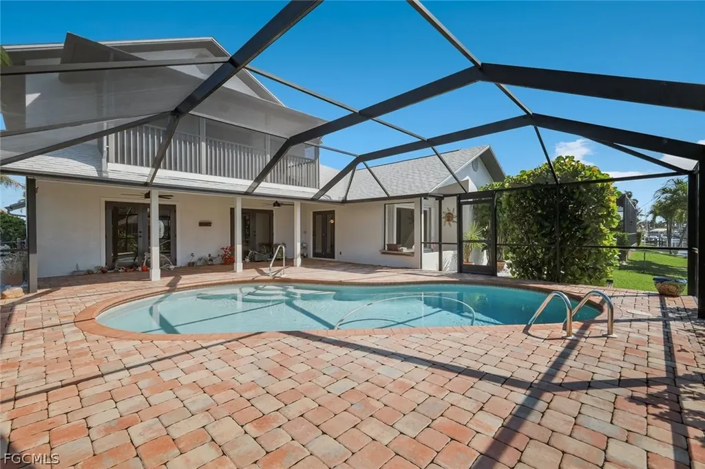 1904 SE 36th Terrace Cape Coral FL 33904