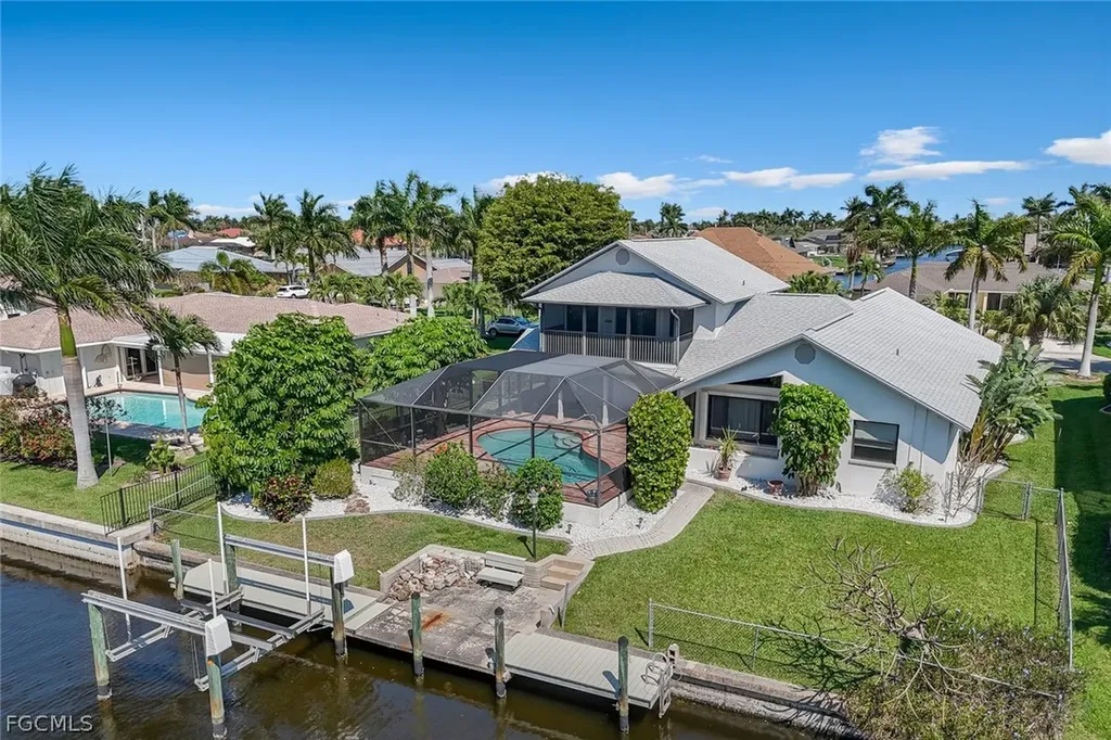 1904 SE 36th Terrace Cape Coral FL 33904