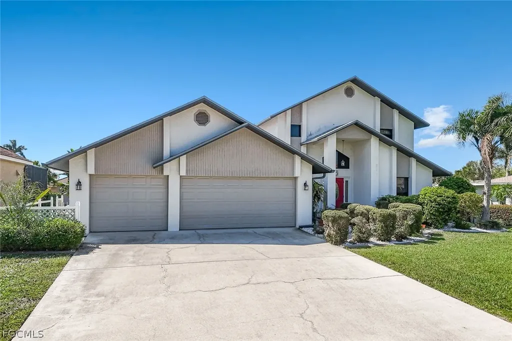 1904 SE 36th Terrace Cape Coral FL 33904