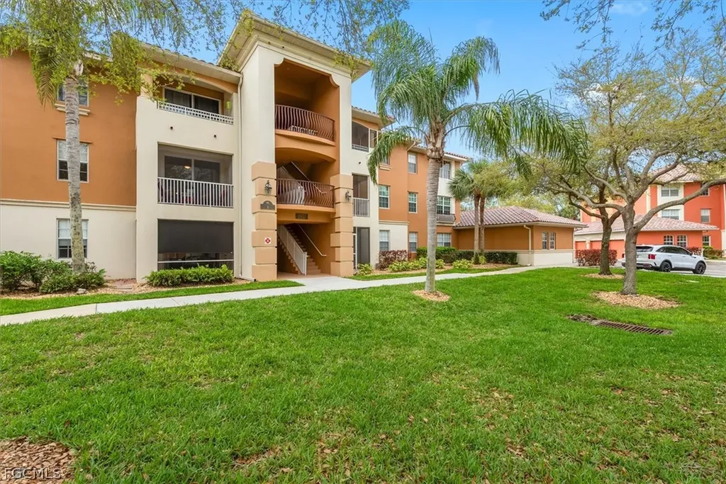 3957 Pomodoro Circle Cape Coral FL 33909