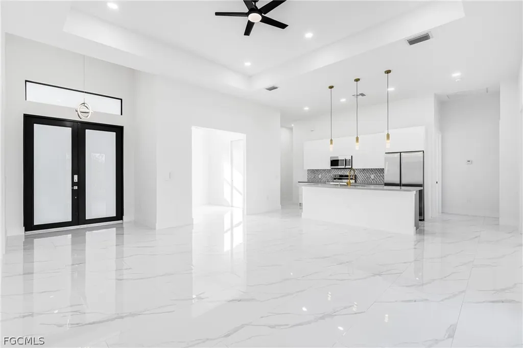3604 29th Street SW Lehigh Acres FL 33976