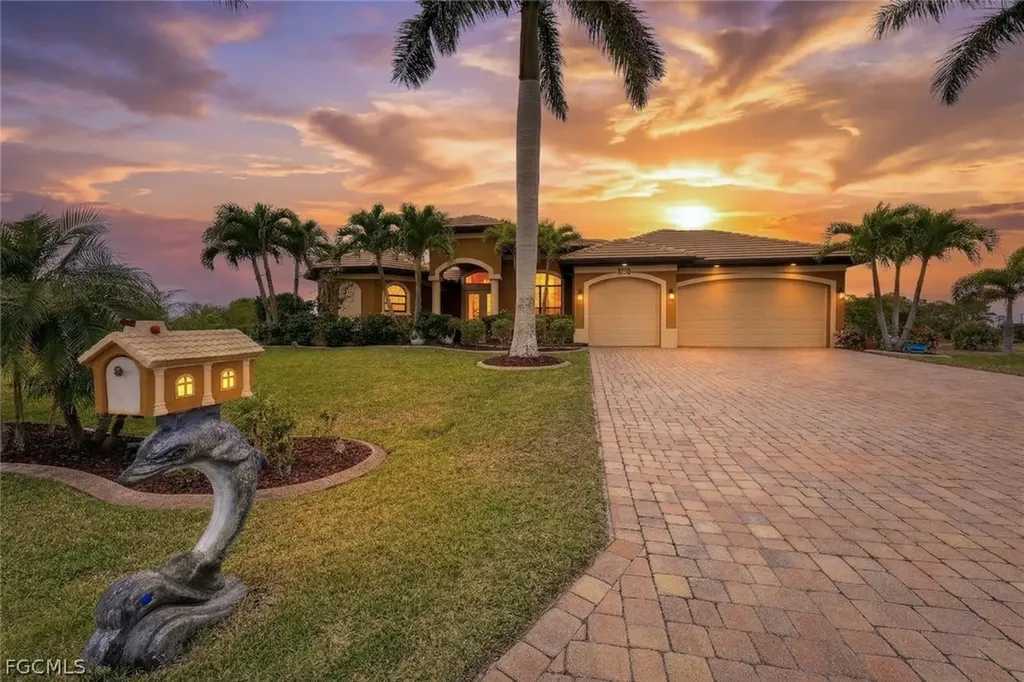 2364 NW 39th Avenue Cape Coral FL 33993