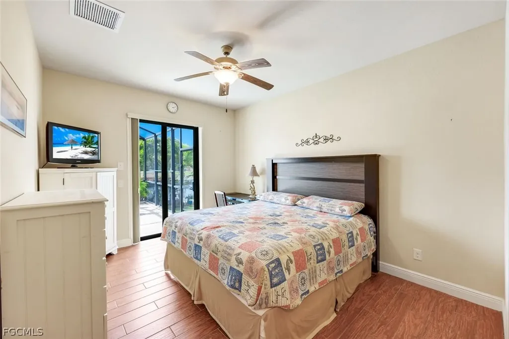 2364 NW 39th Avenue Cape Coral FL 33993