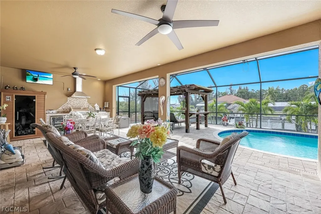 2364 NW 39th Avenue Cape Coral FL 33993