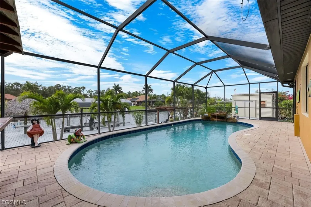 2364 NW 39th Avenue Cape Coral FL 33993