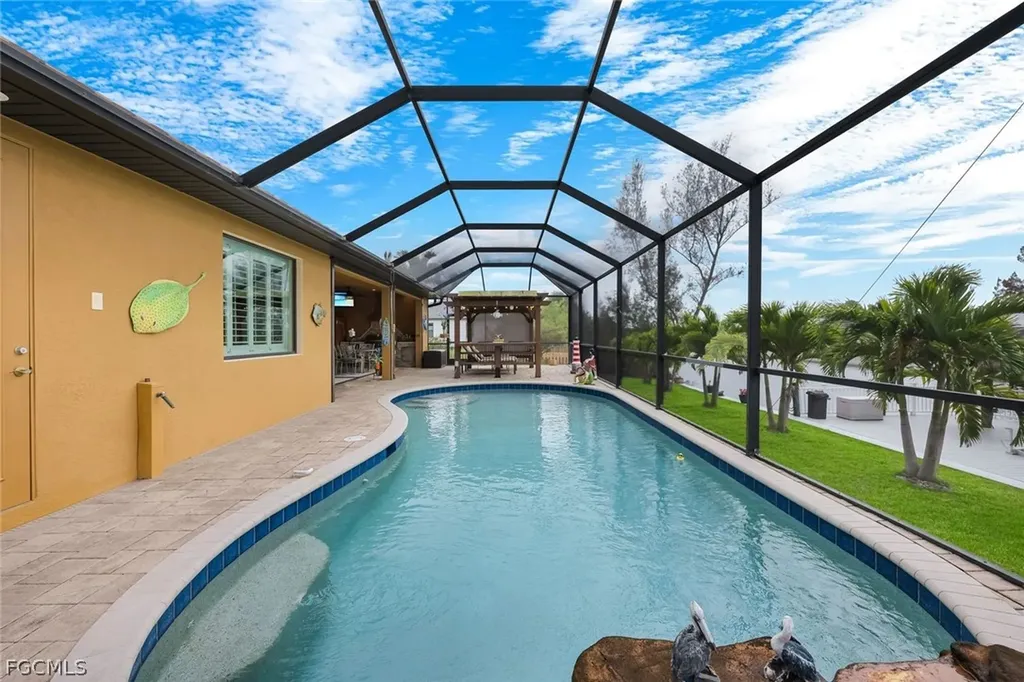 2364 NW 39th Avenue Cape Coral FL 33993