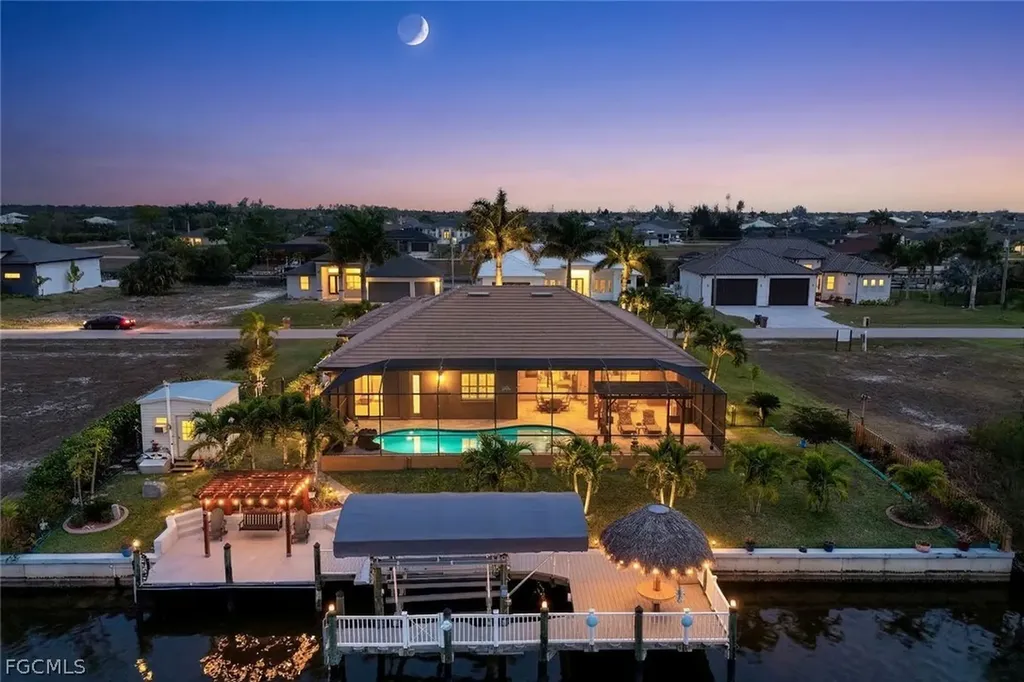 2364 NW 39th Avenue Cape Coral FL 33993