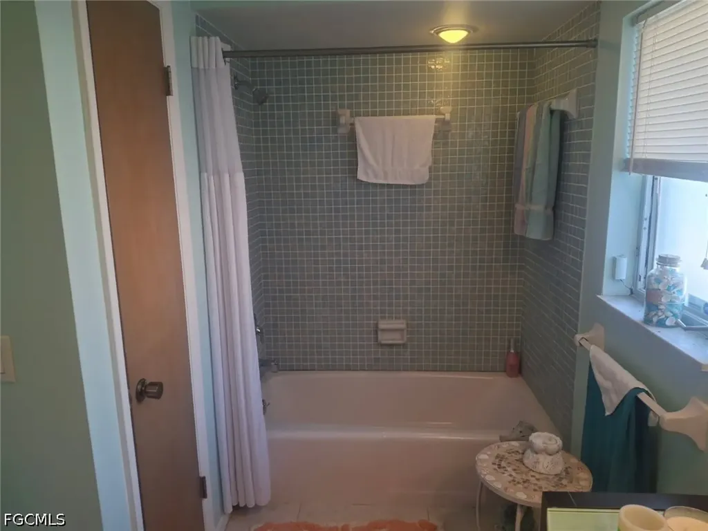 419 Avalon Drive Cape Coral FL 33904