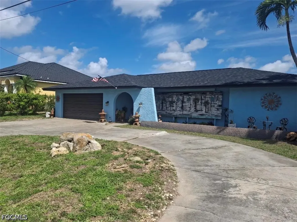 419 Avalon Drive Cape Coral FL 33904