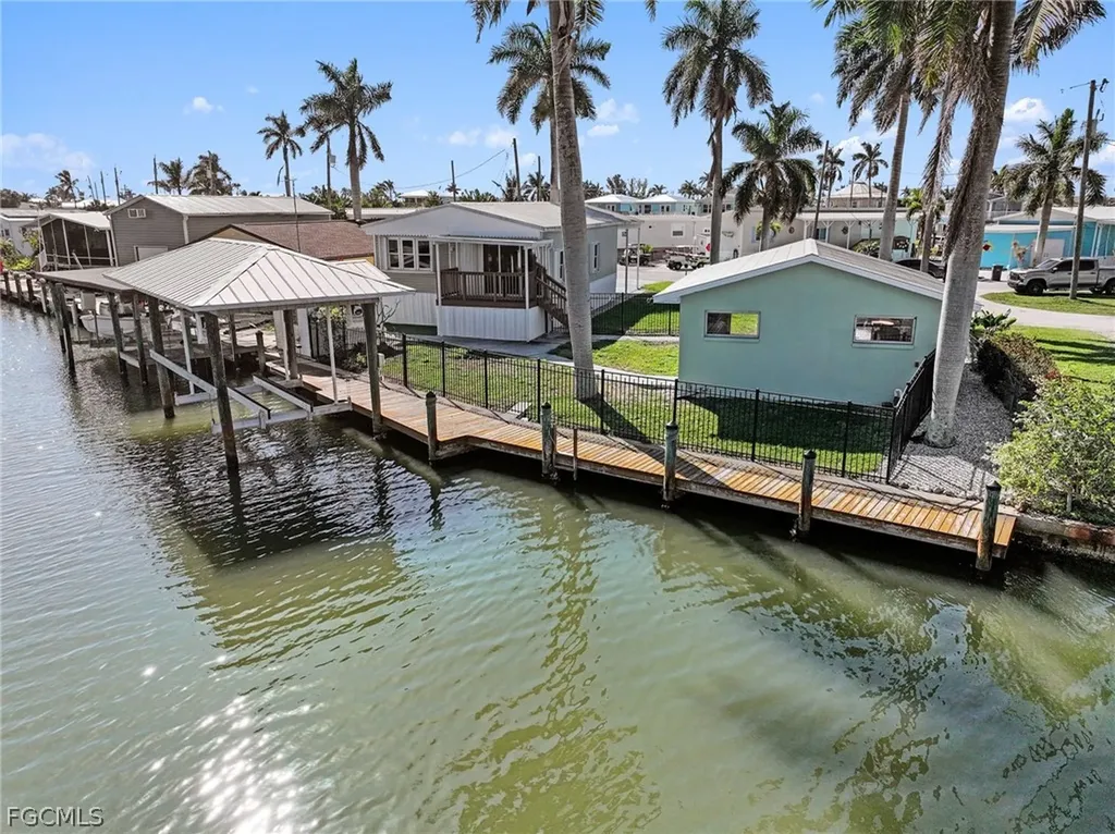 3932 Phoenix Drive St. James City FL 33956