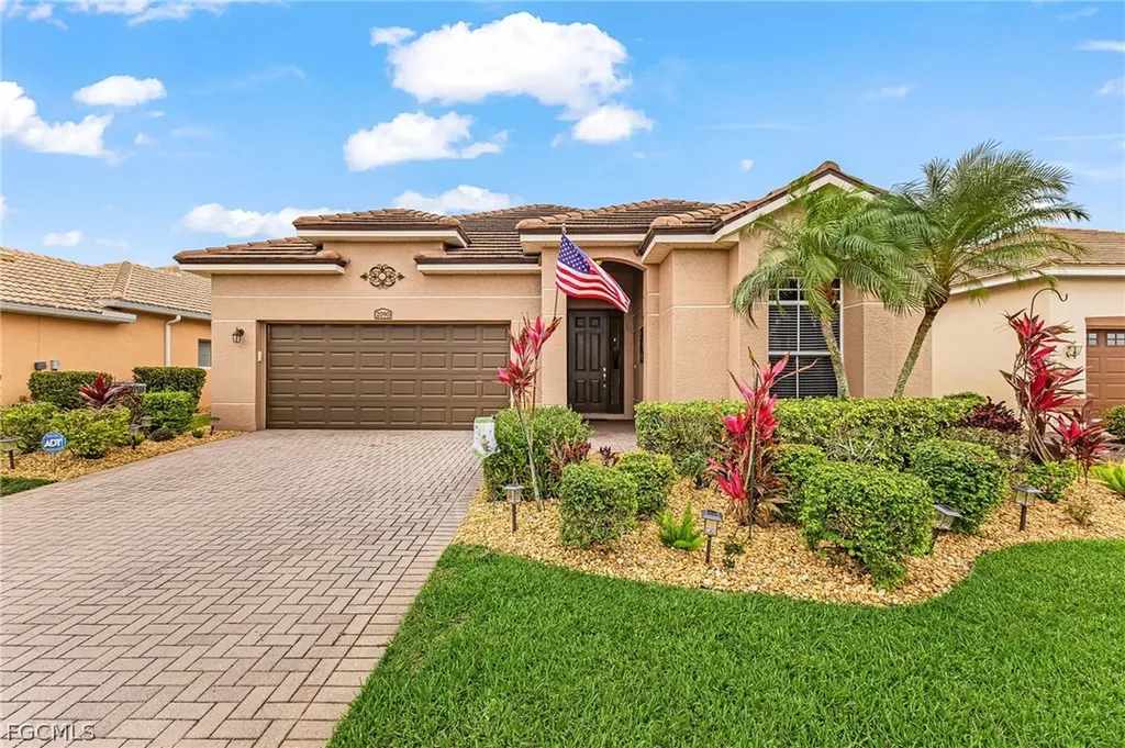 2090 Oxford Ridge Circle Lehigh Acres FL 33973