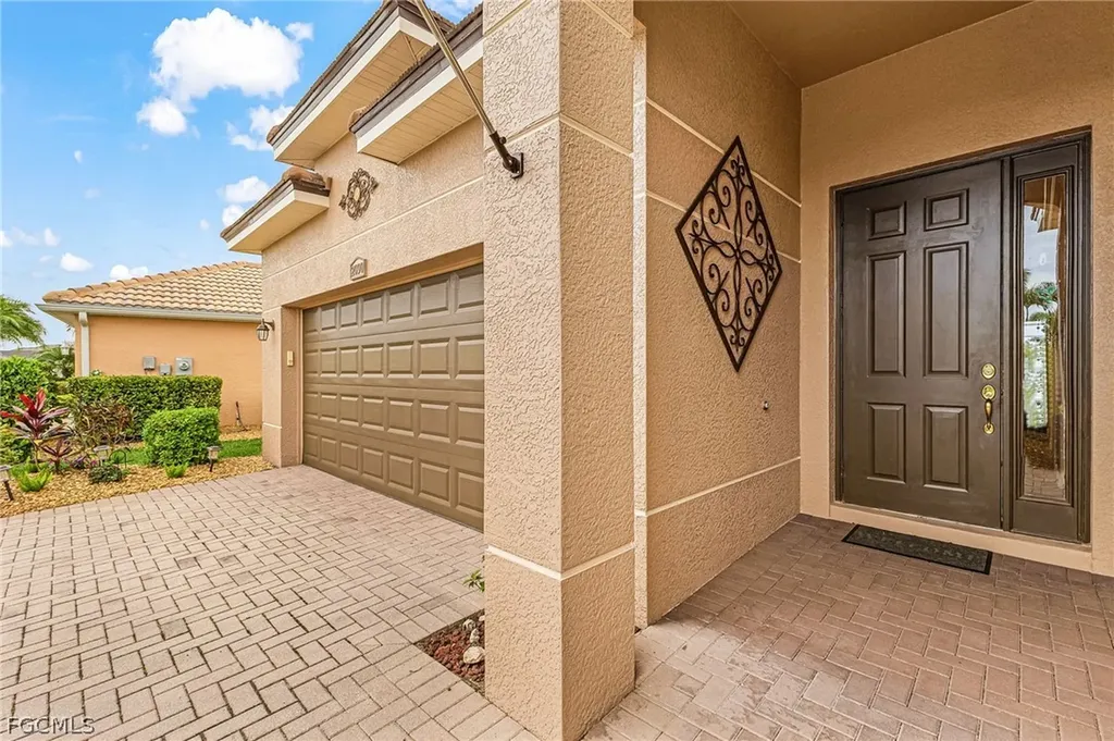 2090 Oxford Ridge Circle Lehigh Acres FL 33973