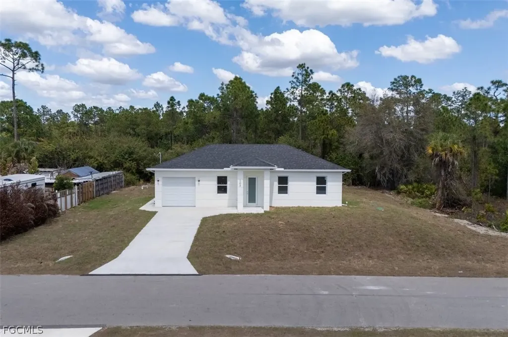 105 E 9th Street Lehigh Acres FL 33972