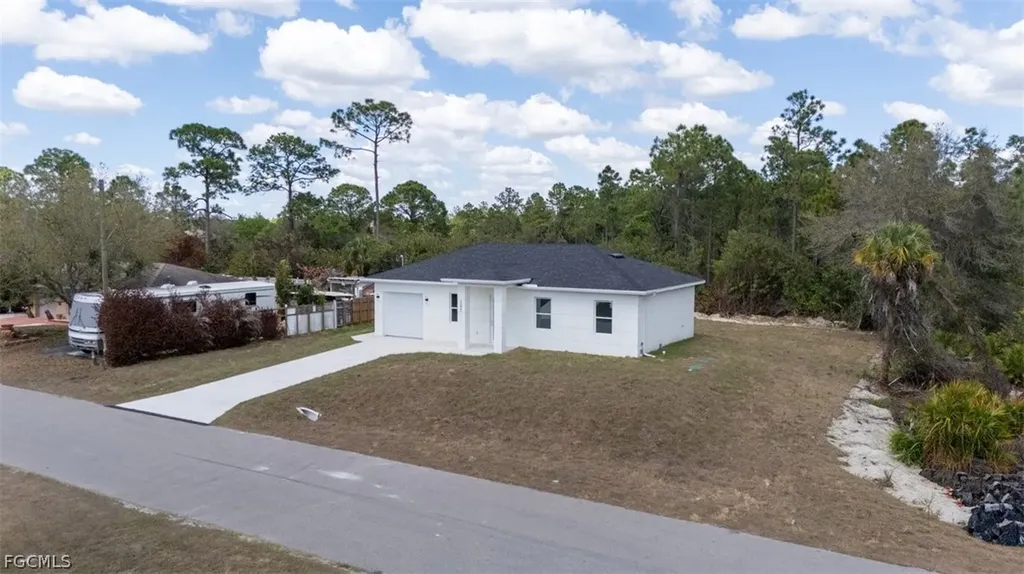 105 E 9th Street Lehigh Acres FL 33972