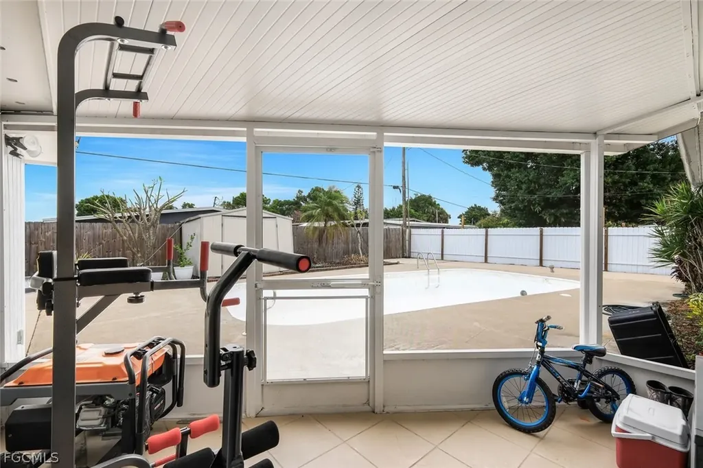 942 Narcissus Street North Fort Myers FL 33903