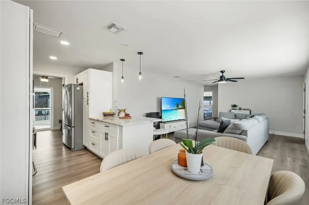 942 Narcissus Street North Fort Myers FL 33903