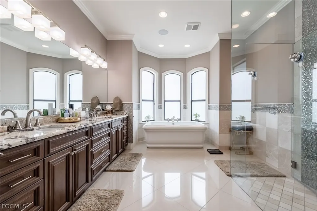 3944 W Riverside Drive Fort Myers FL 33901