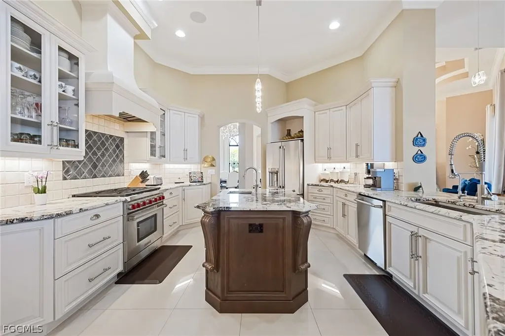 3944 W Riverside Drive Fort Myers FL 33901