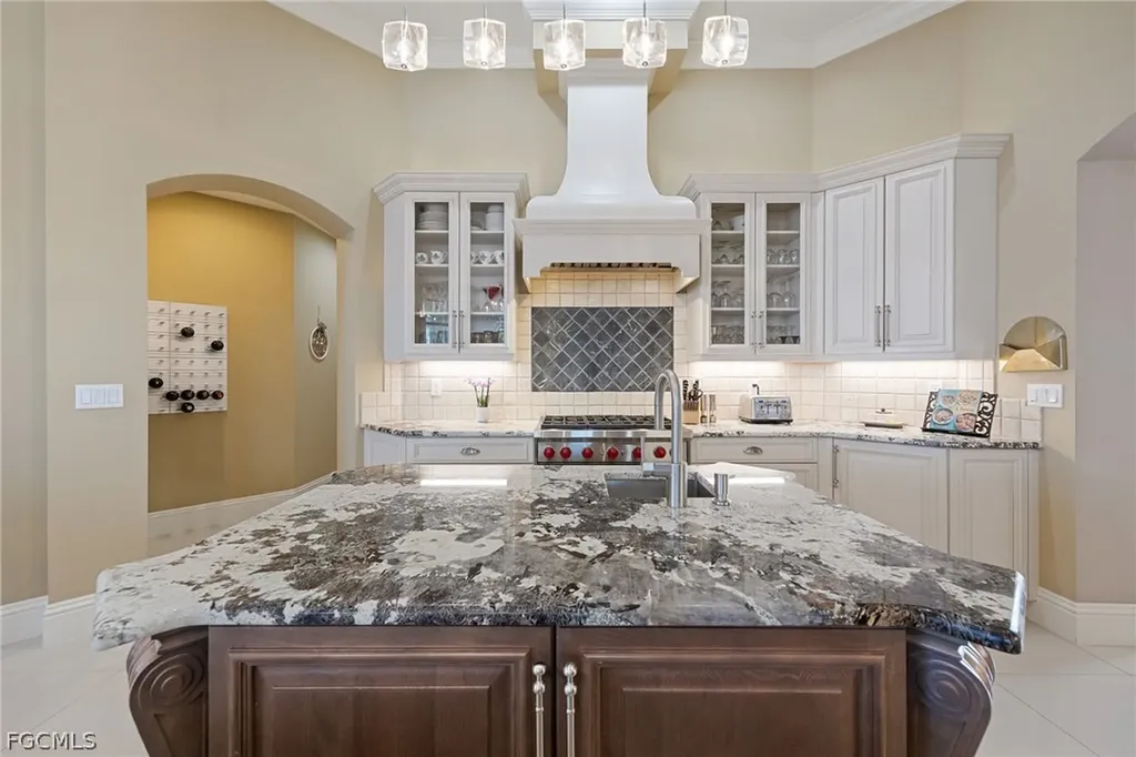 3944 W Riverside Drive Fort Myers FL 33901
