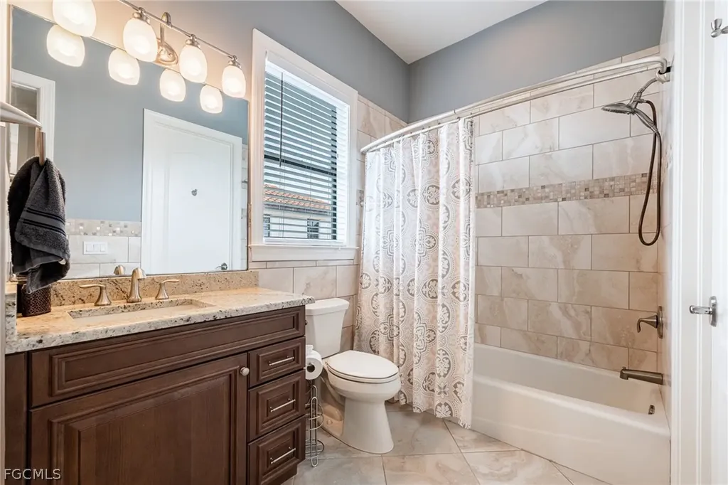 3944 W Riverside Drive Fort Myers FL 33901