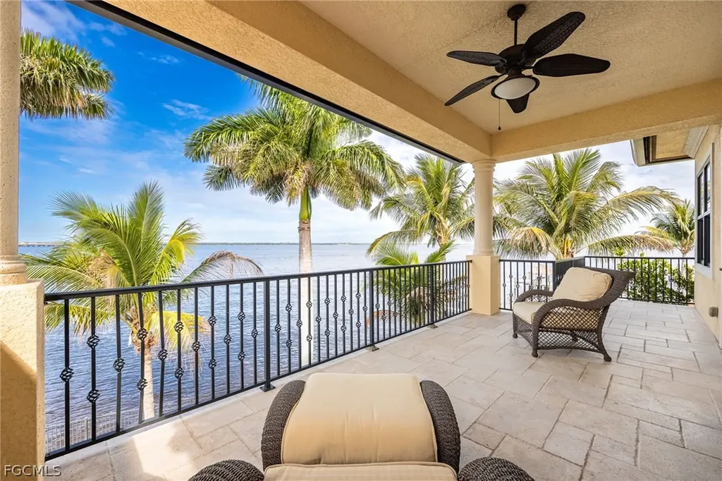 3944 W Riverside Drive Fort Myers FL 33901