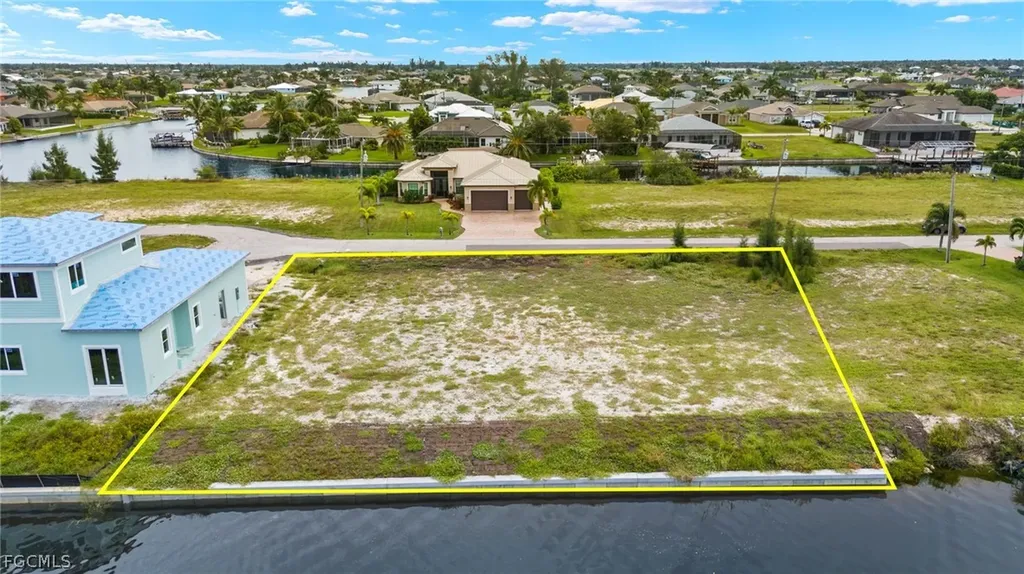 908 NW 39th Avenue Cape Coral FL 33993