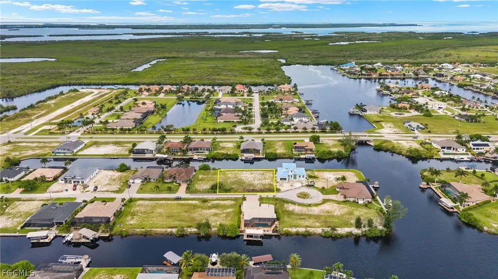 908 NW 39th Avenue Cape Coral FL 33993