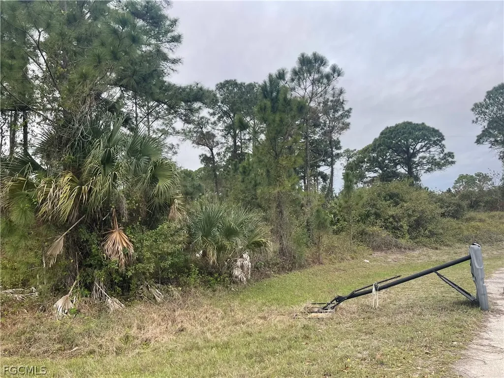 8004 Royal Court Labelle FL 33935