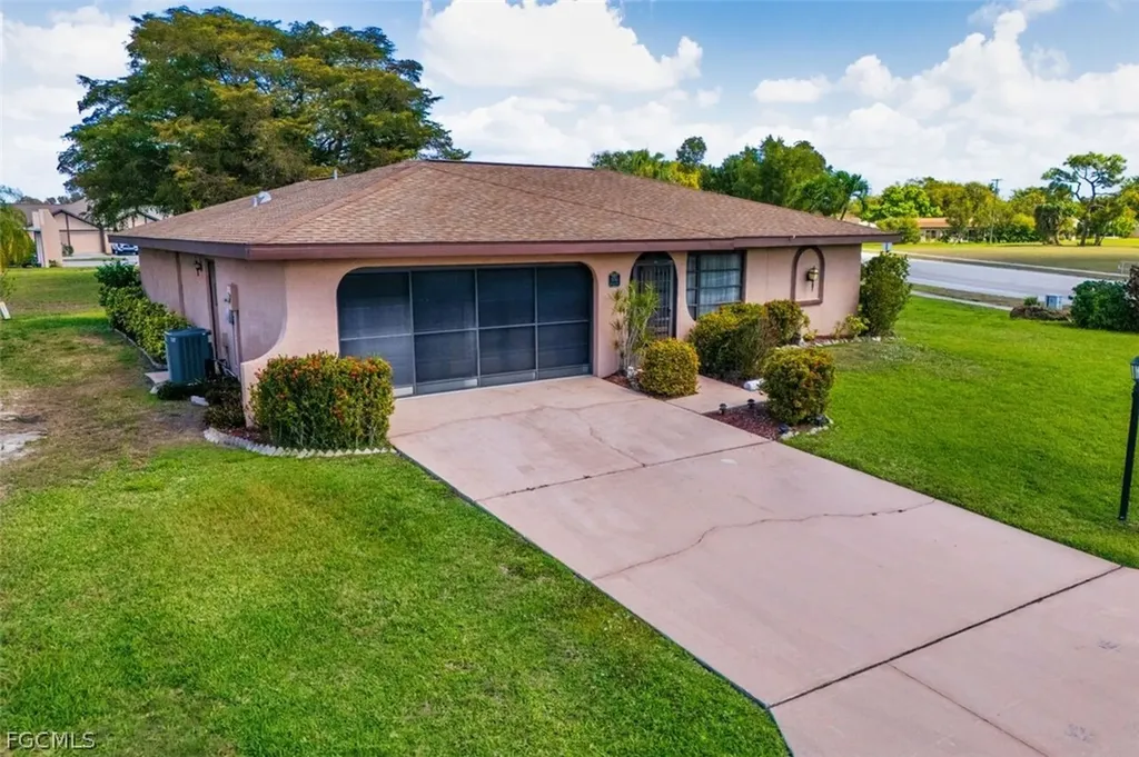 9780 Owlclover Street Fort Myers FL 33919