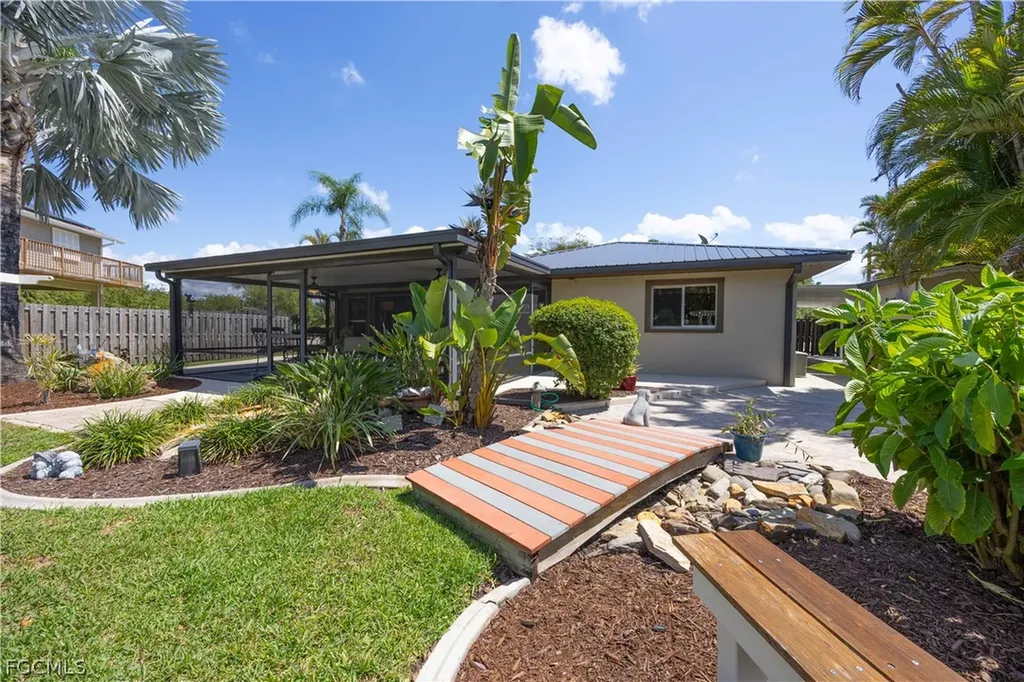 13438 Caribbean Boulevard Fort Myers FL 33905