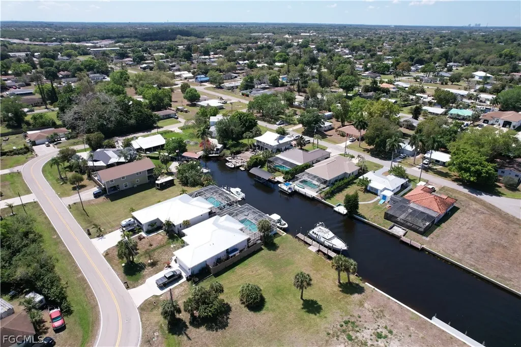 13438 Caribbean Boulevard Fort Myers FL 33905