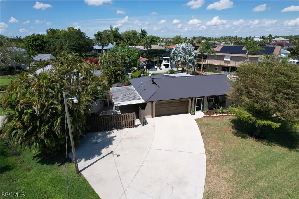 13438 Caribbean Boulevard Fort Myers FL 33905