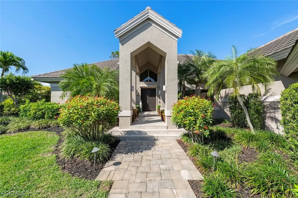 8301 Glenfinnan Circle Fort Myers FL 33912