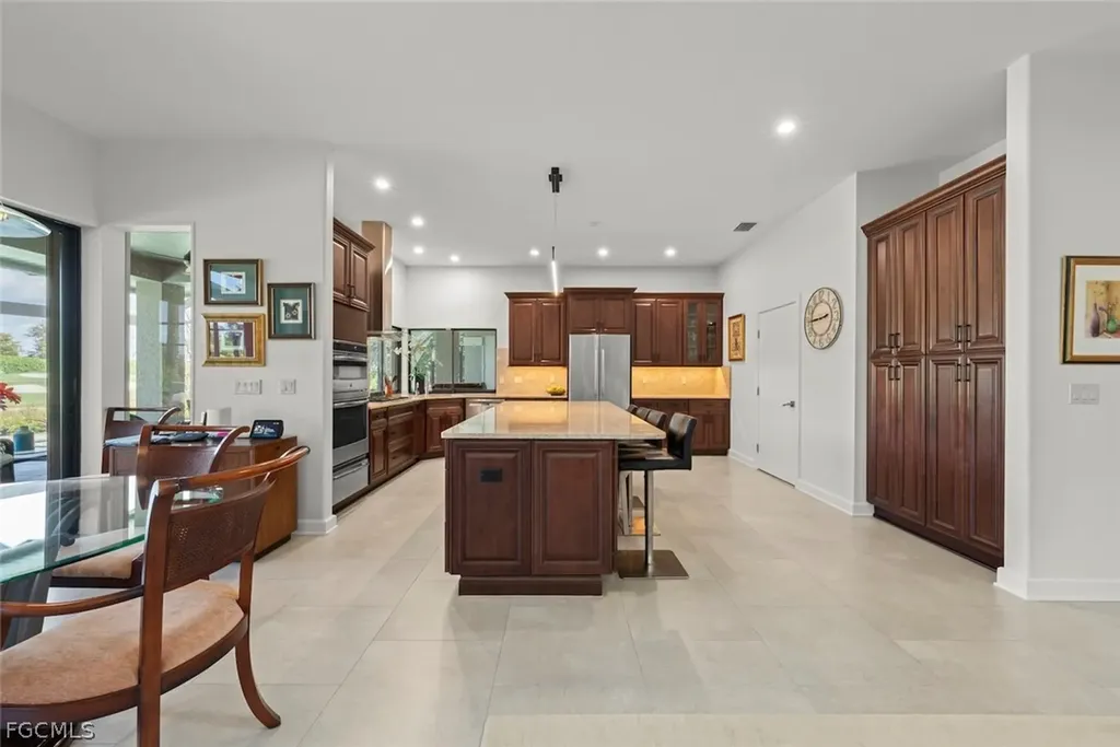 8301 Glenfinnan Circle Fort Myers FL 33912