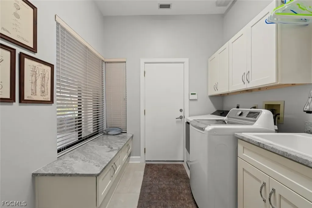 8301 Glenfinnan Circle Fort Myers FL 33912