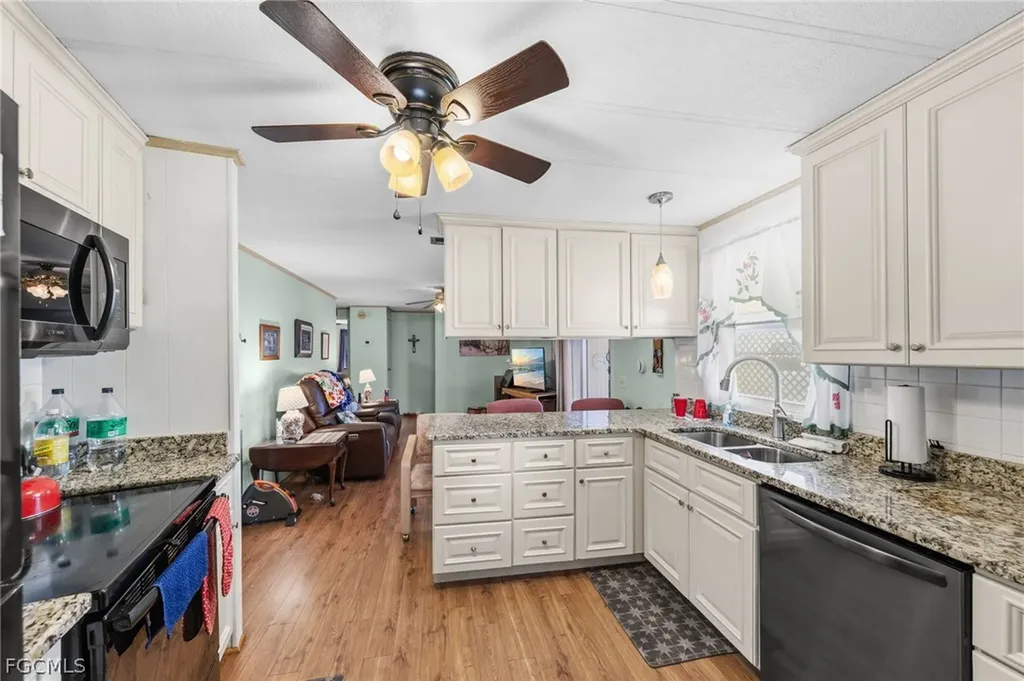 3148 Indian Village Lane North Fort Myers FL 33917
