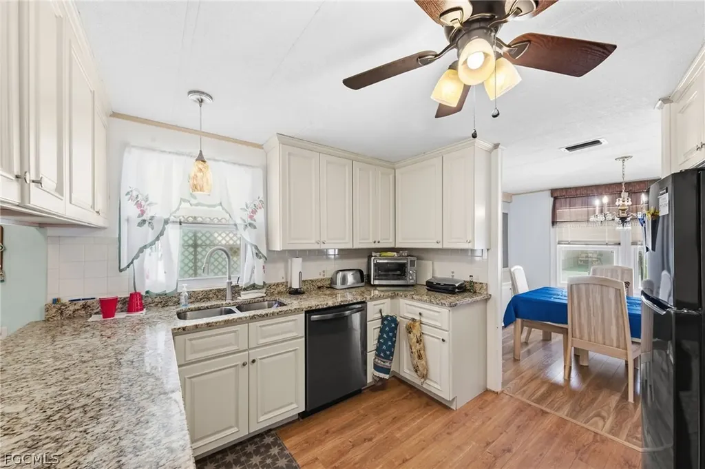 3148 Indian Village Lane North Fort Myers FL 33917