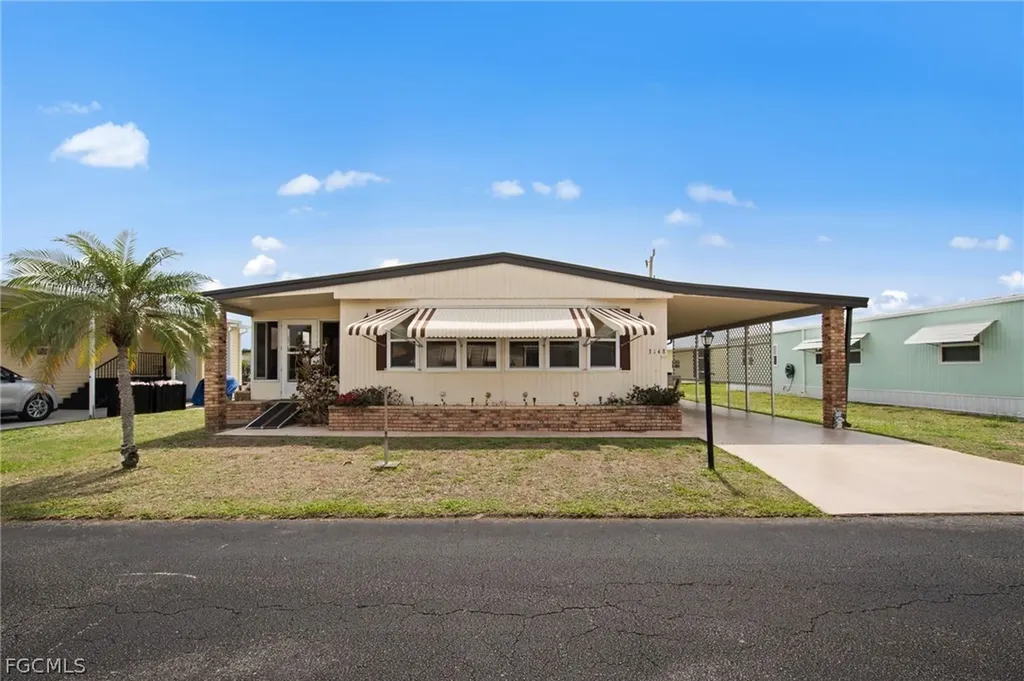 3148 Indian Village Lane North Fort Myers FL 33917