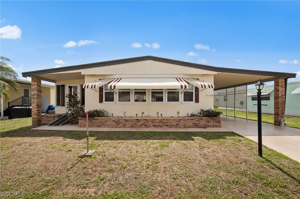 3148 Indian Village Lane North Fort Myers FL 33917